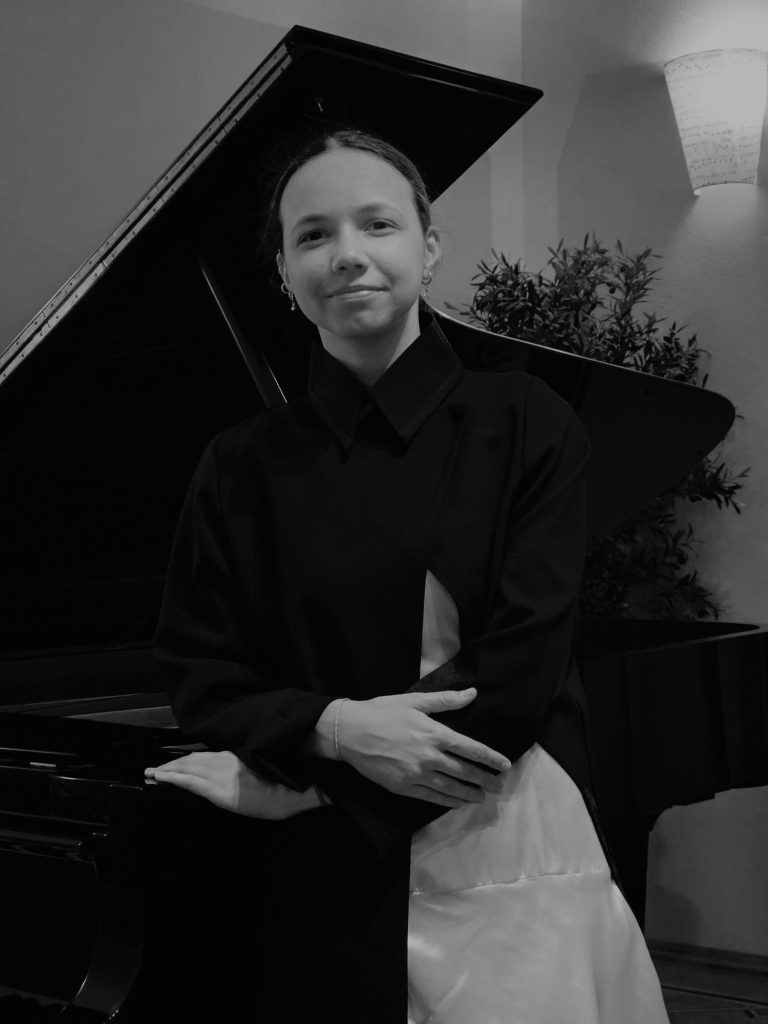 Pianist Melisa Ibrahimi